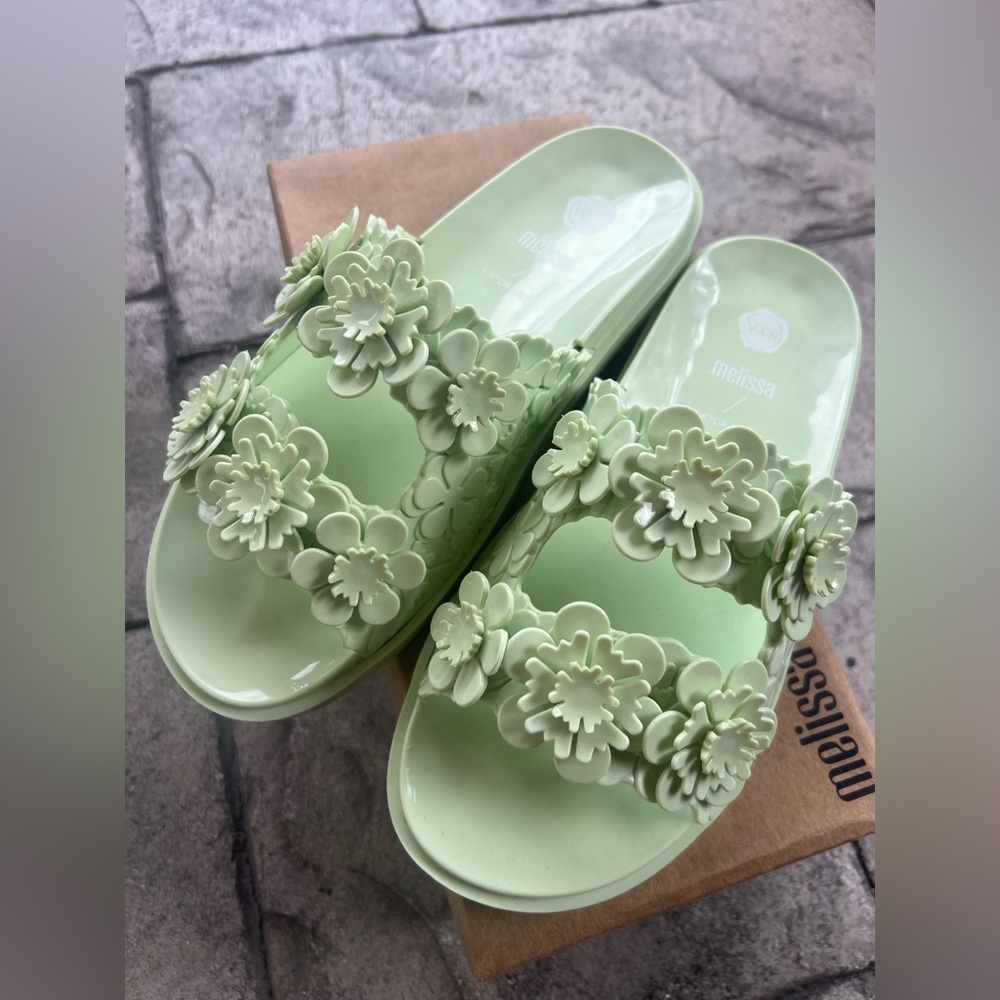 Melissa Viktor Rolf Wide/Viktor Green 8